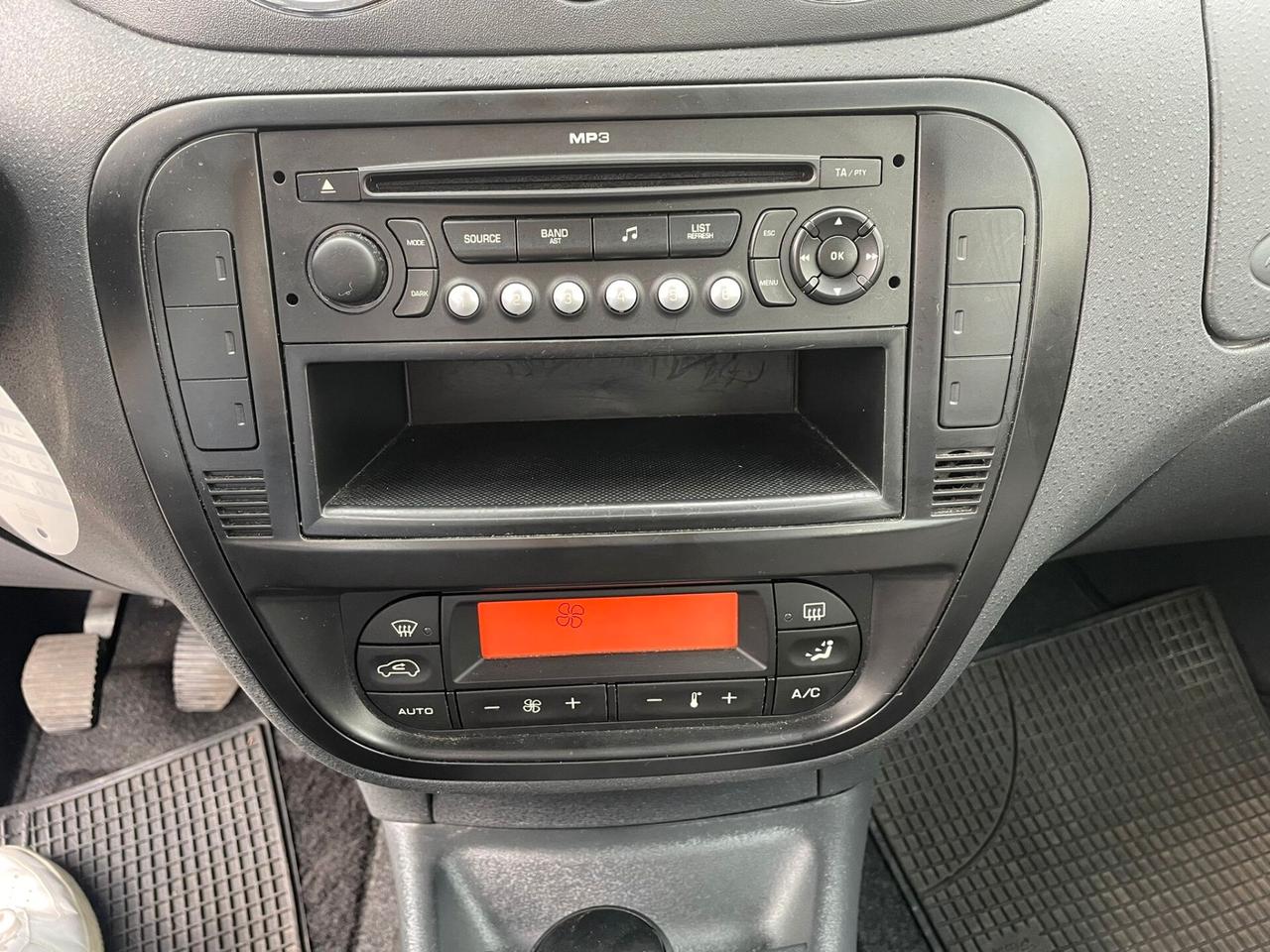 Citroen C3 1.4 Exclusive Style Techno Bi Energy G