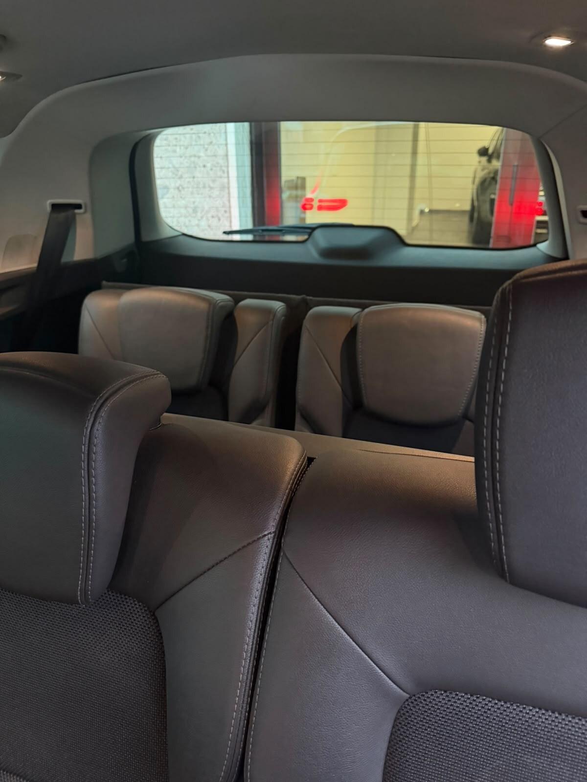 Renault Espace dCi 160CV EDC Energy Initiale Paris 4Control