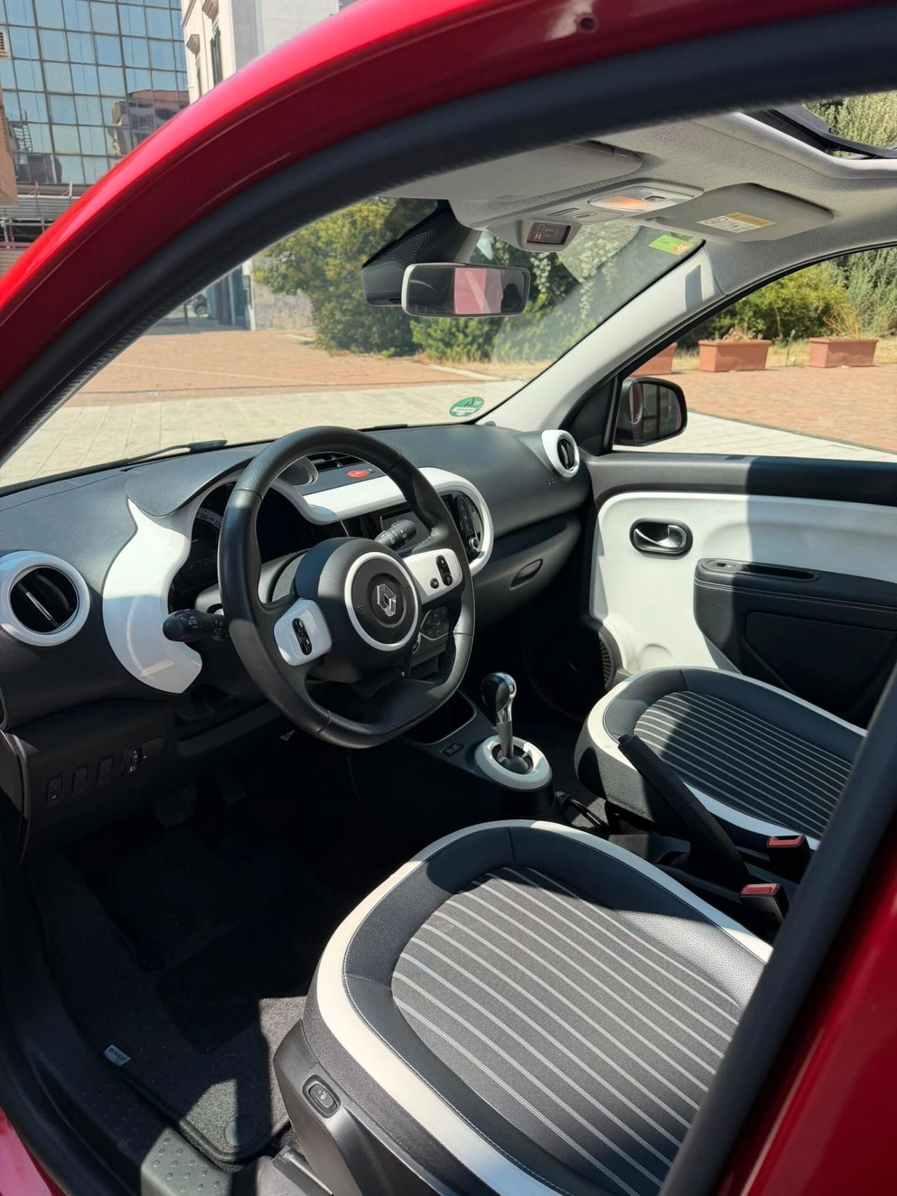 Renault Twingo TCe 95 CV EDC Intens