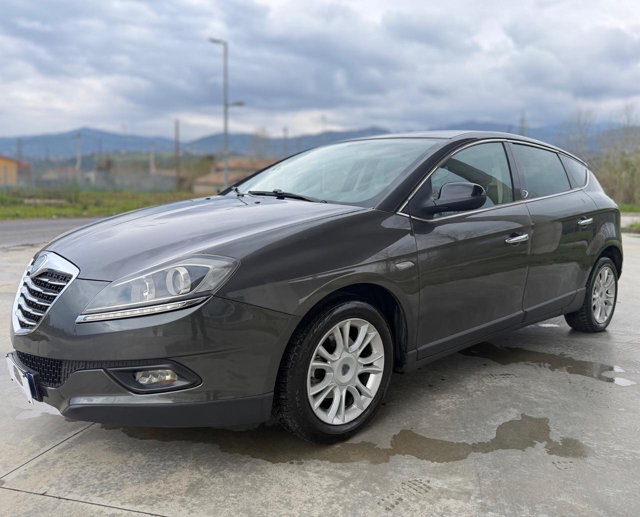 Lancia Delta 1.6 MJT DPF Gold