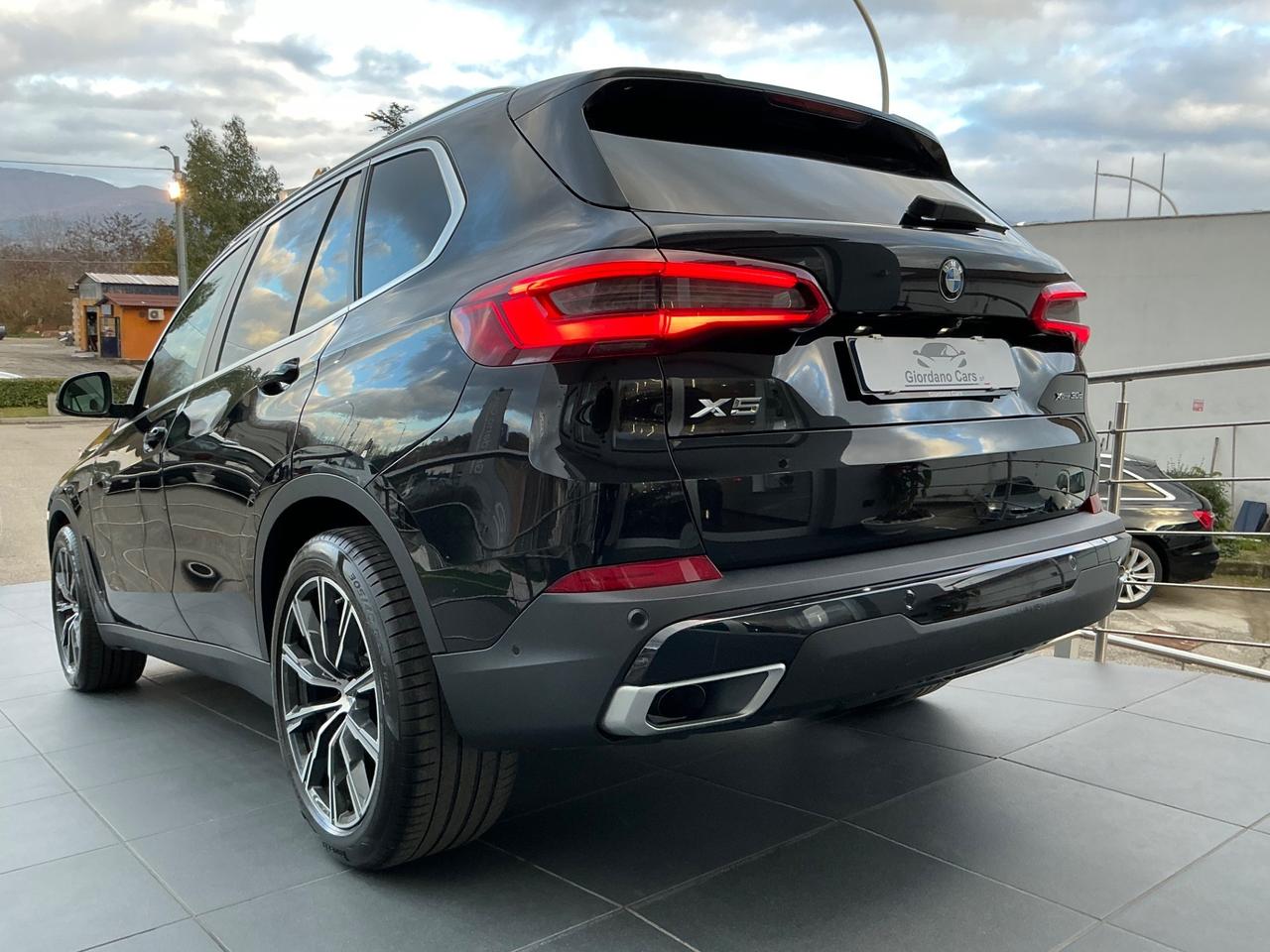 Bmw X5 xDrive30d xLine in garanzia