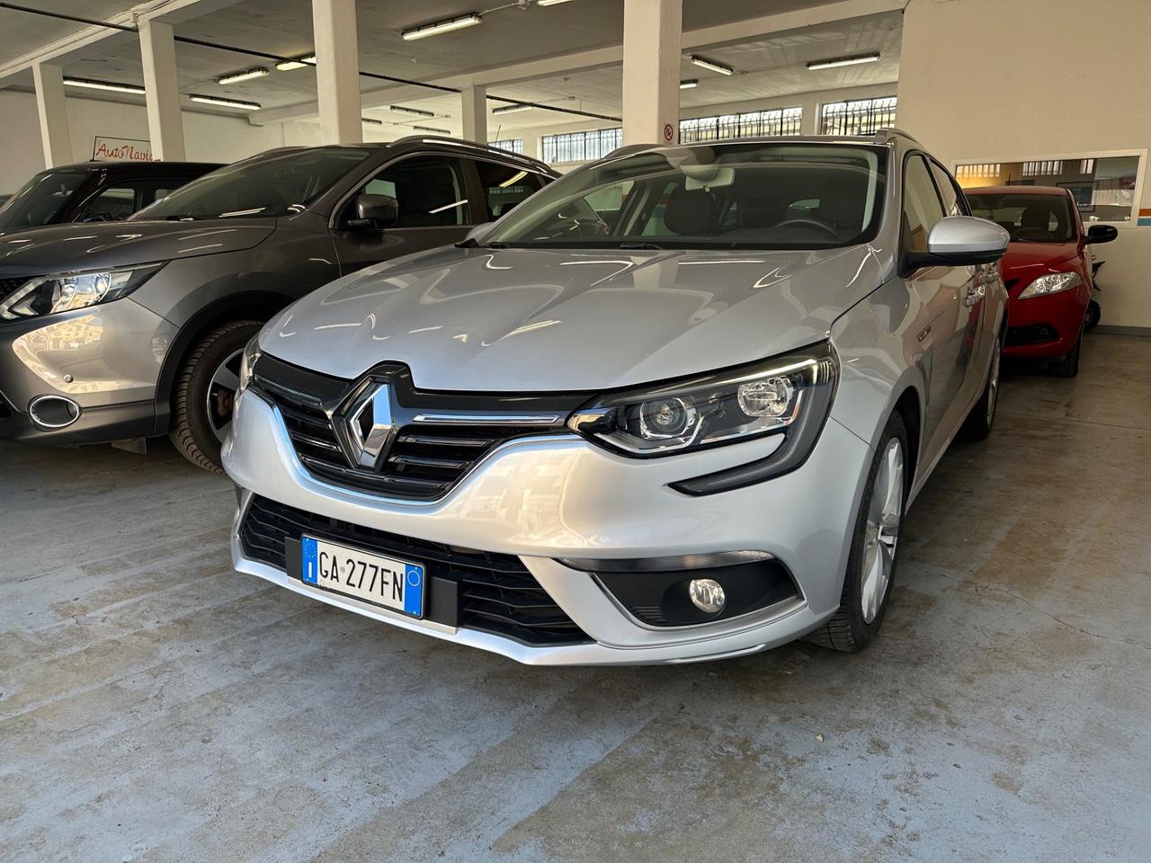 Renault Mégane Sporter TCe 140 CV EDC Intens