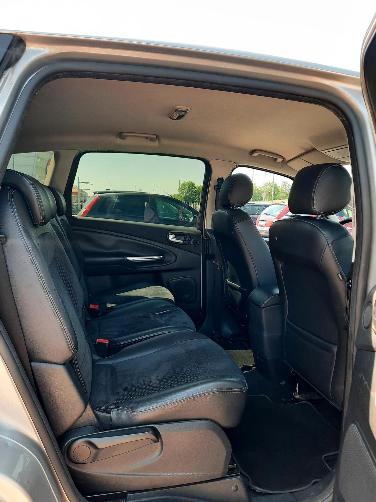Ford S-Max 2.0 TDCi 140CV Titanium DPF 7 POSTI
