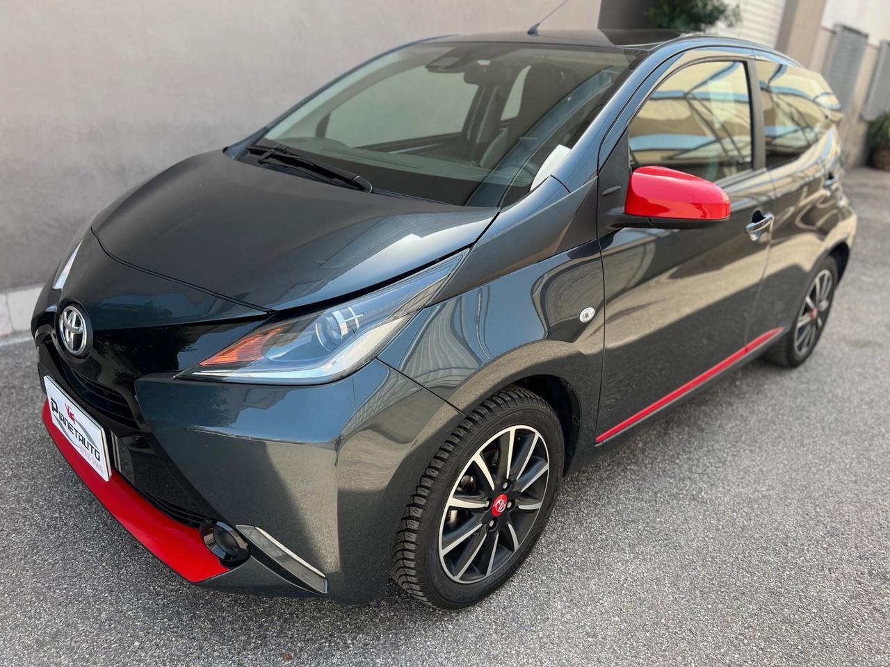 Toyota Aygo 5pt 1.0 72cv X-PLAY CLIMA/TELCAMERA/15; PERFETTA!!