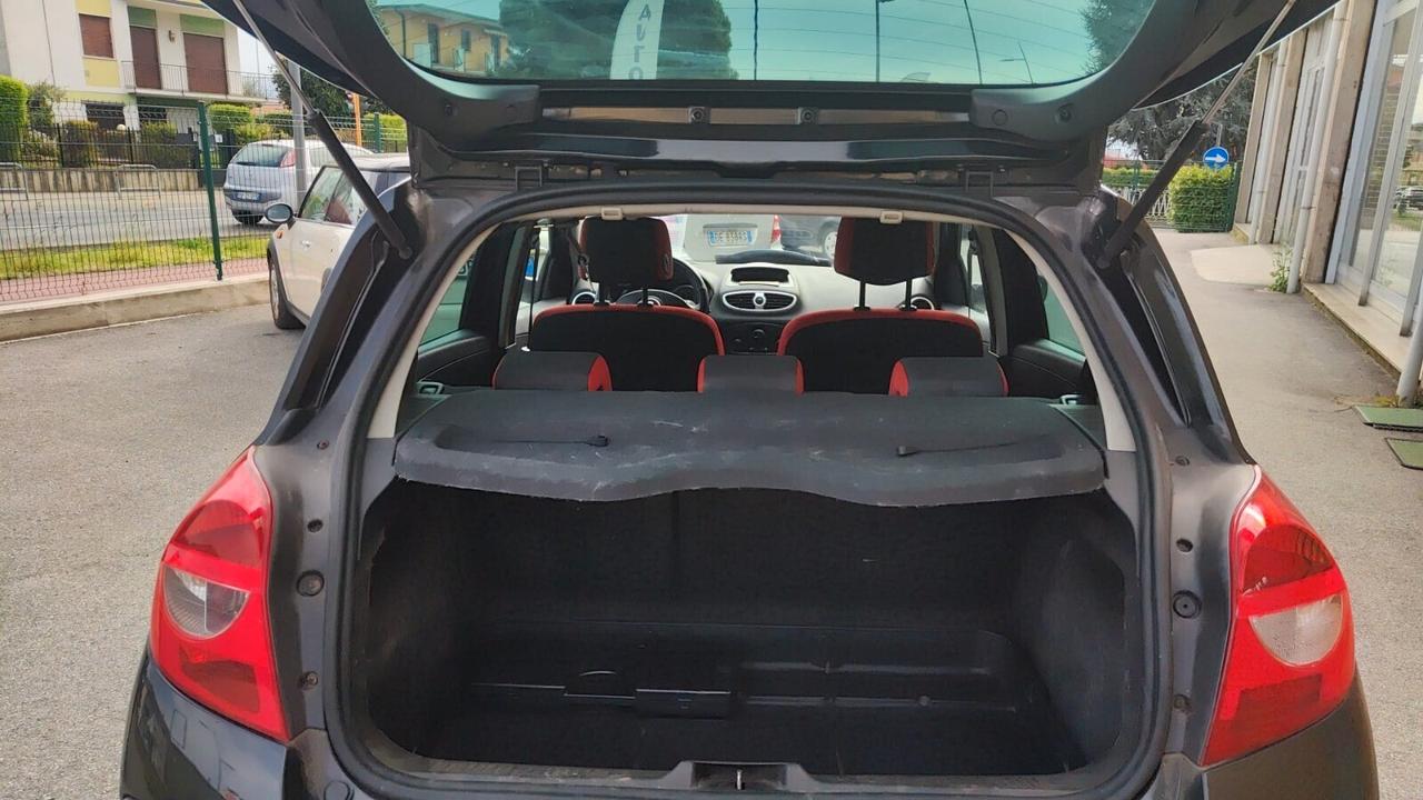 Renault Clio 1.2 16V 5 porte Rip Curl
