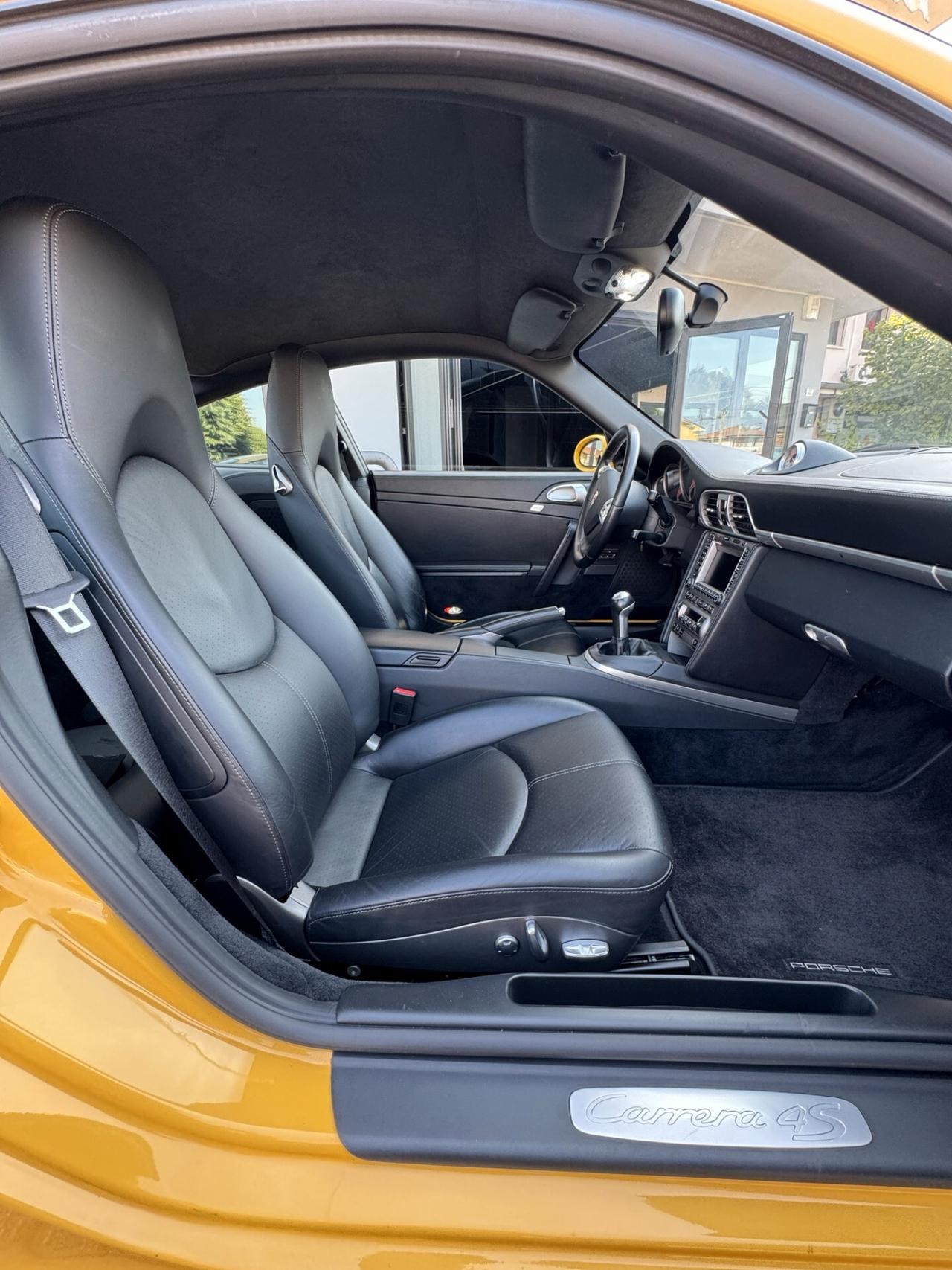 Porsche 911 Carrera 4S Coupé