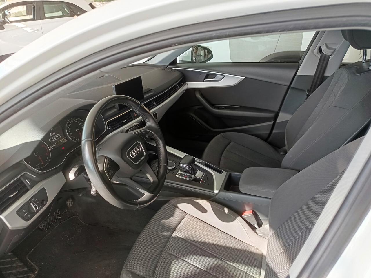 Audi A4 Avant 2.0 TDI 122 CV S tronic