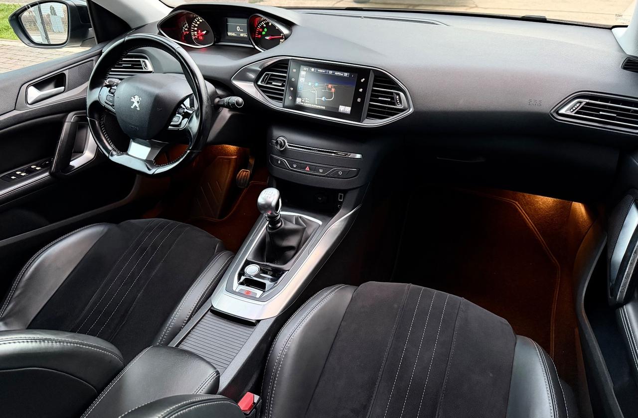 Peugeot 308 BlueHDi 150 S&S SW Allure