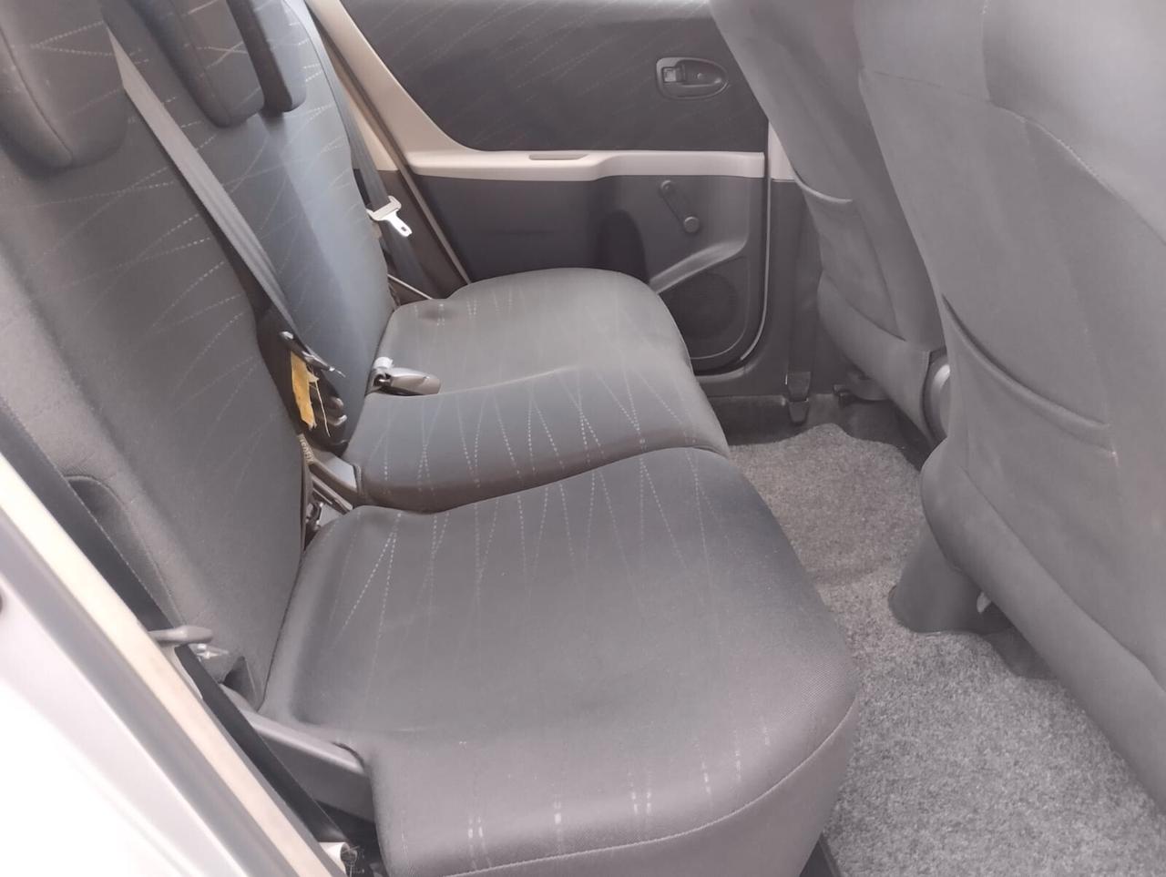 Toyota Yaris 1.4 D-4D 5 porte Sol