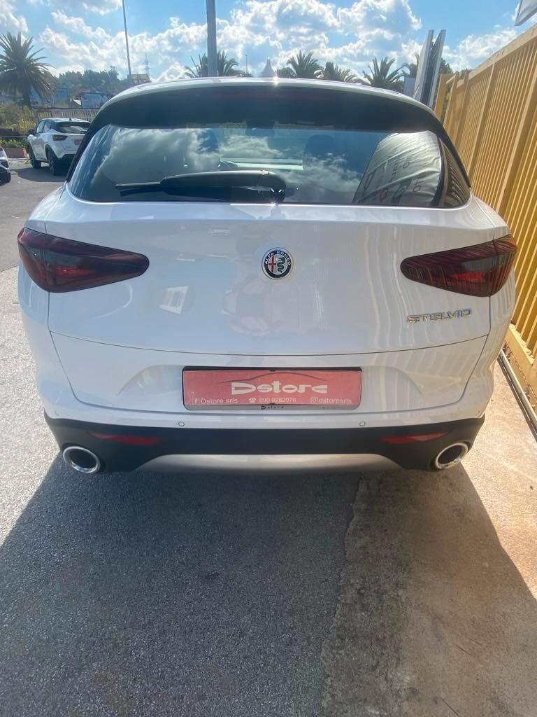 Alfa Romeo Stelvio 2.2 Turbodiesel 160 CV AT8 RWD Business