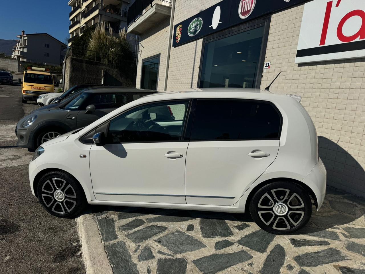 Volkswagen up! 1.0 75 CV 5p. AUT. CRONOLOGIA