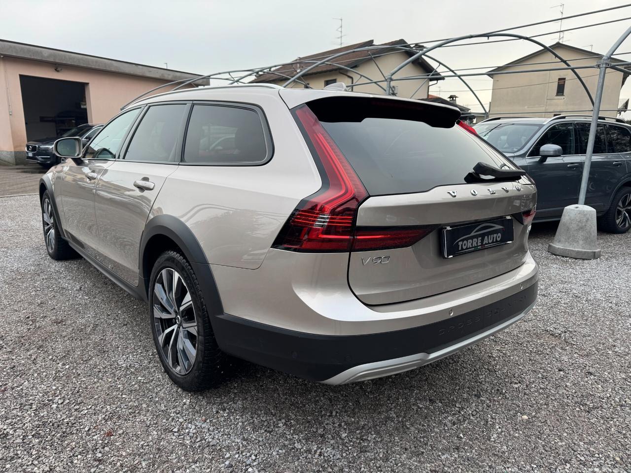 Volvo V90 Cross Country B4 (d) AWD automatico Ultimate