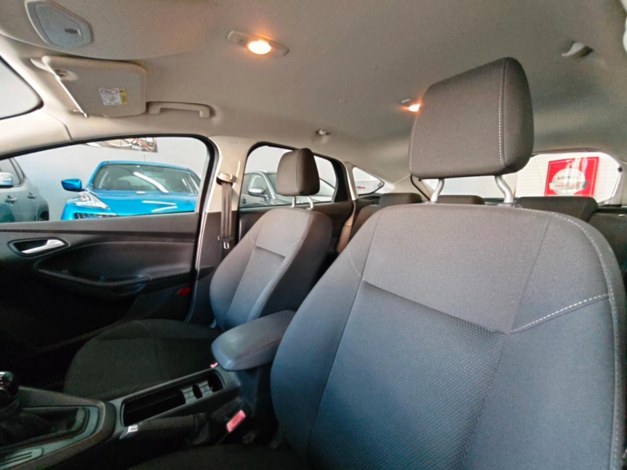 Ford Focus 1.6 120 CV GPL Titanium