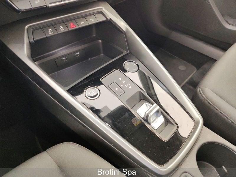 Audi A3 SPB 35 TDI S tronic Business Advanced