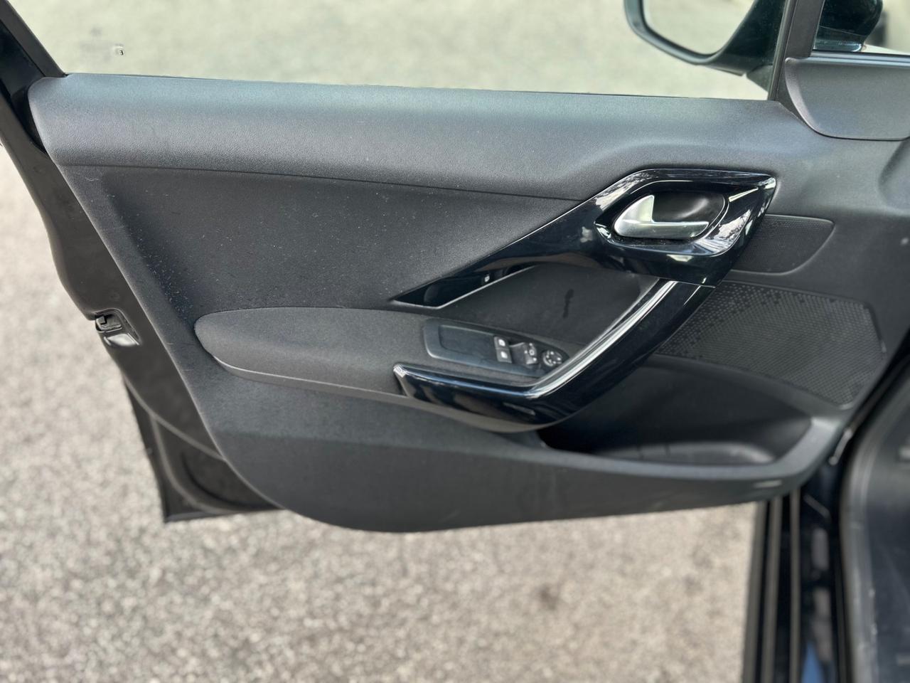 Peugeot 208 GPL Allure