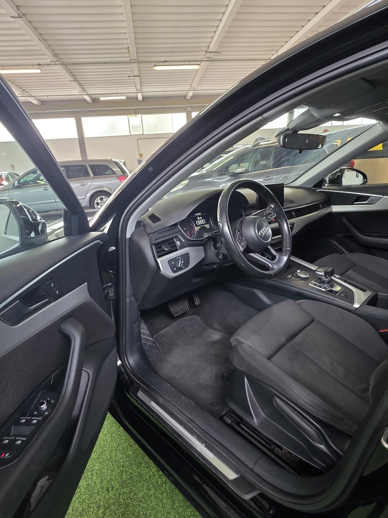 Audi A4 Avant 2.0 TDI 122 CV Business