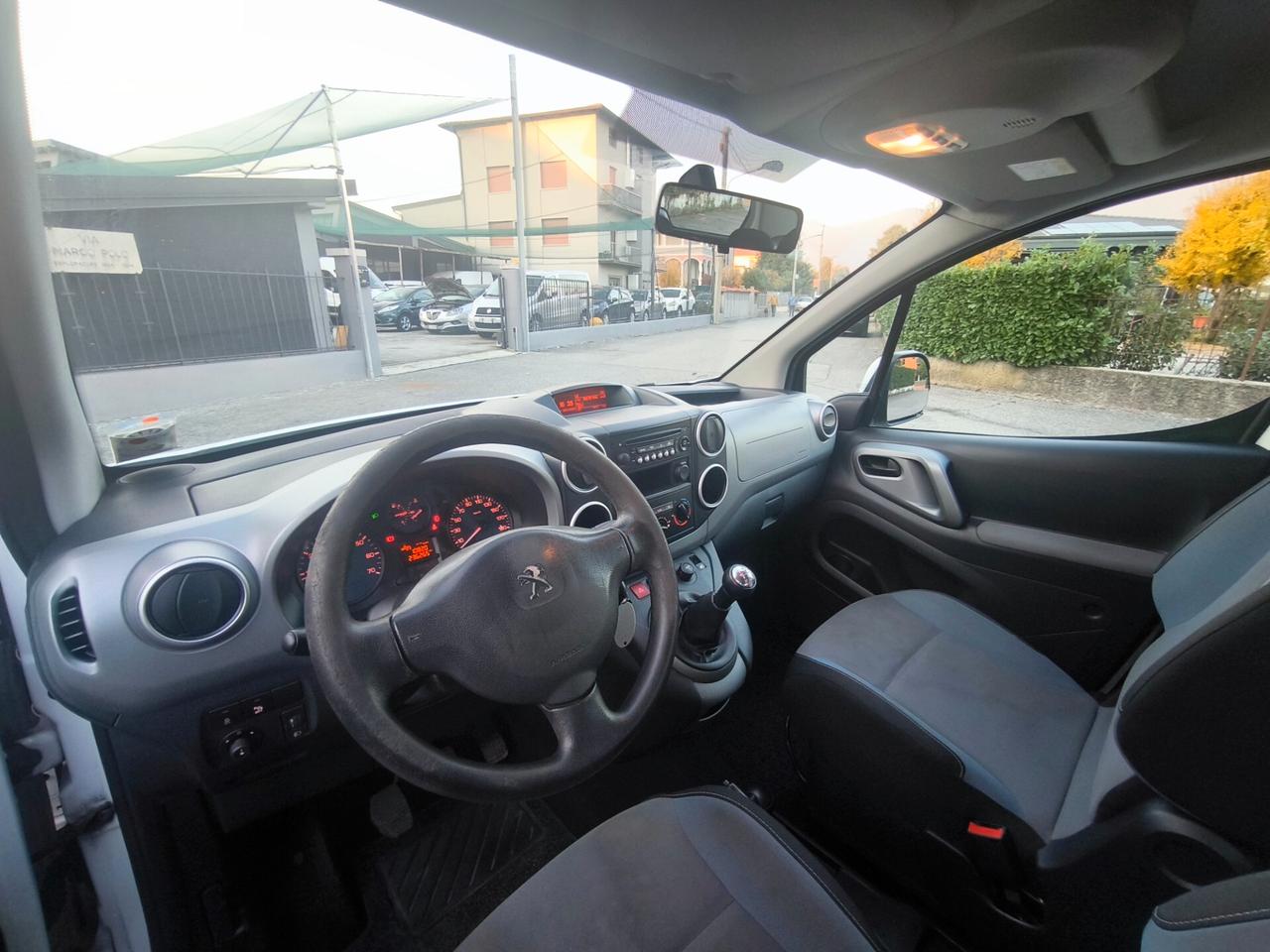 PEUGEOT PARTNER TEPEE 1,6 HDI – OK NEOPATENTATI