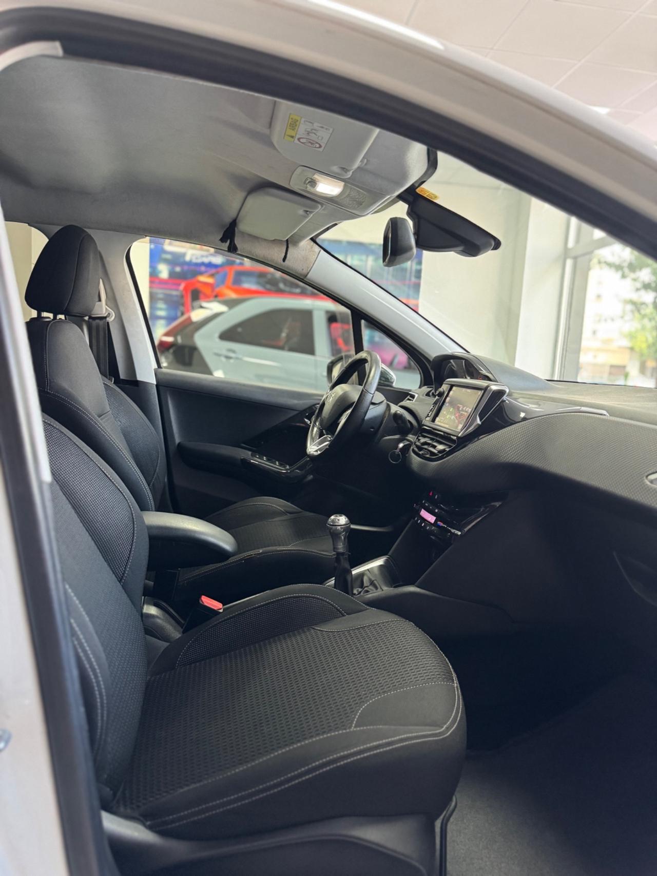 Peugeot 208 BlueHDi 100 5 porte Allure