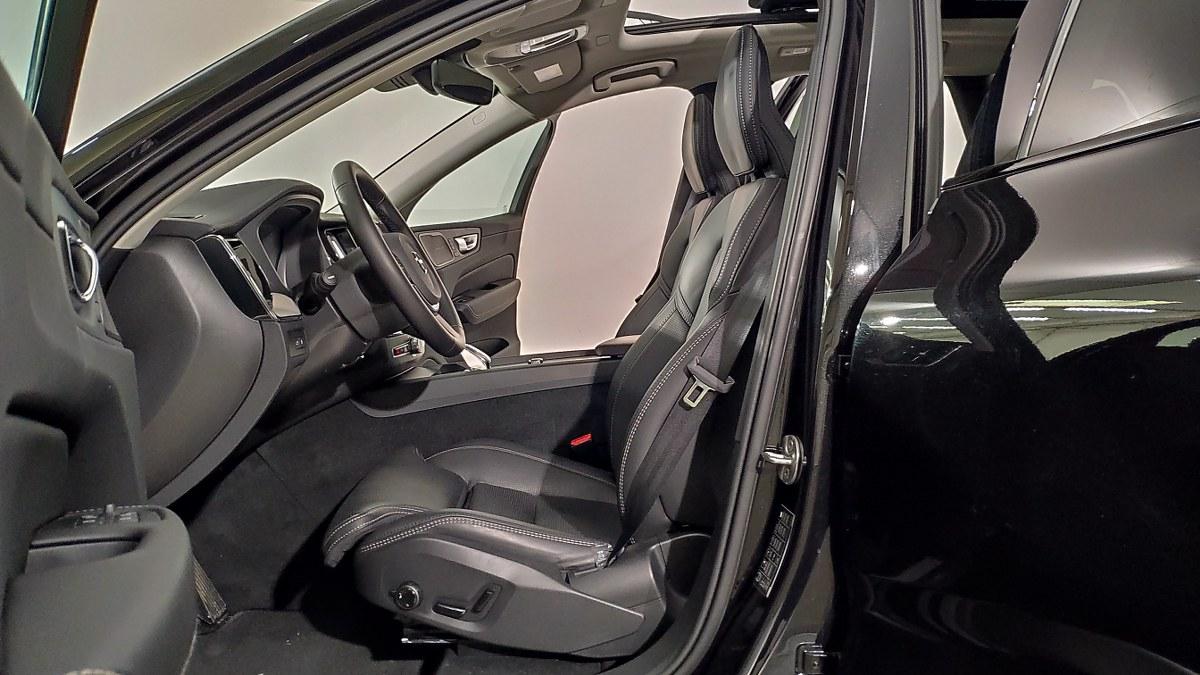 VOLVO Xc60 T6 Plug-In Hybrid Awd Aut. Ultra Dark