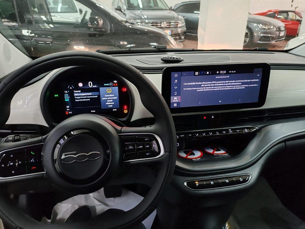 FIAT 500e Berlina 42 kWh