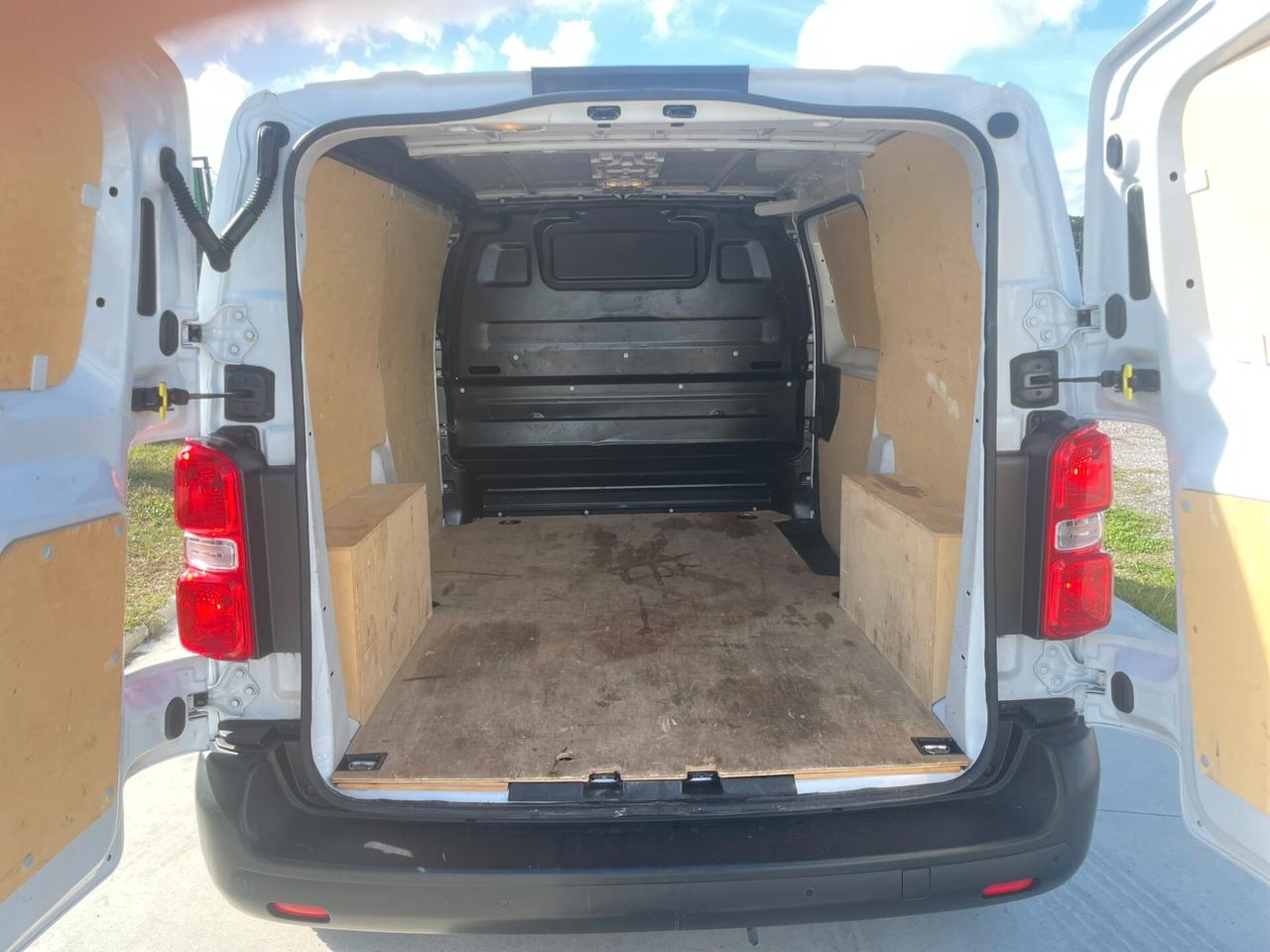 Fiat Scudo 1.5 BlueHDi 120 CV L2H1 Business IVA ESPOSTA