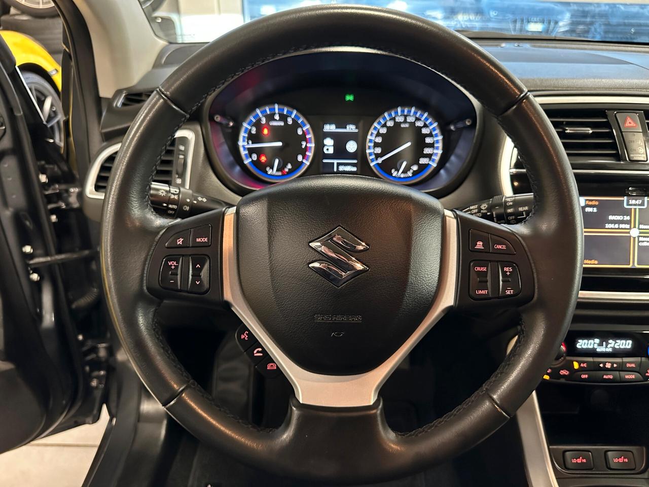 Suzuki S-Cross 1.4 Hybrid
