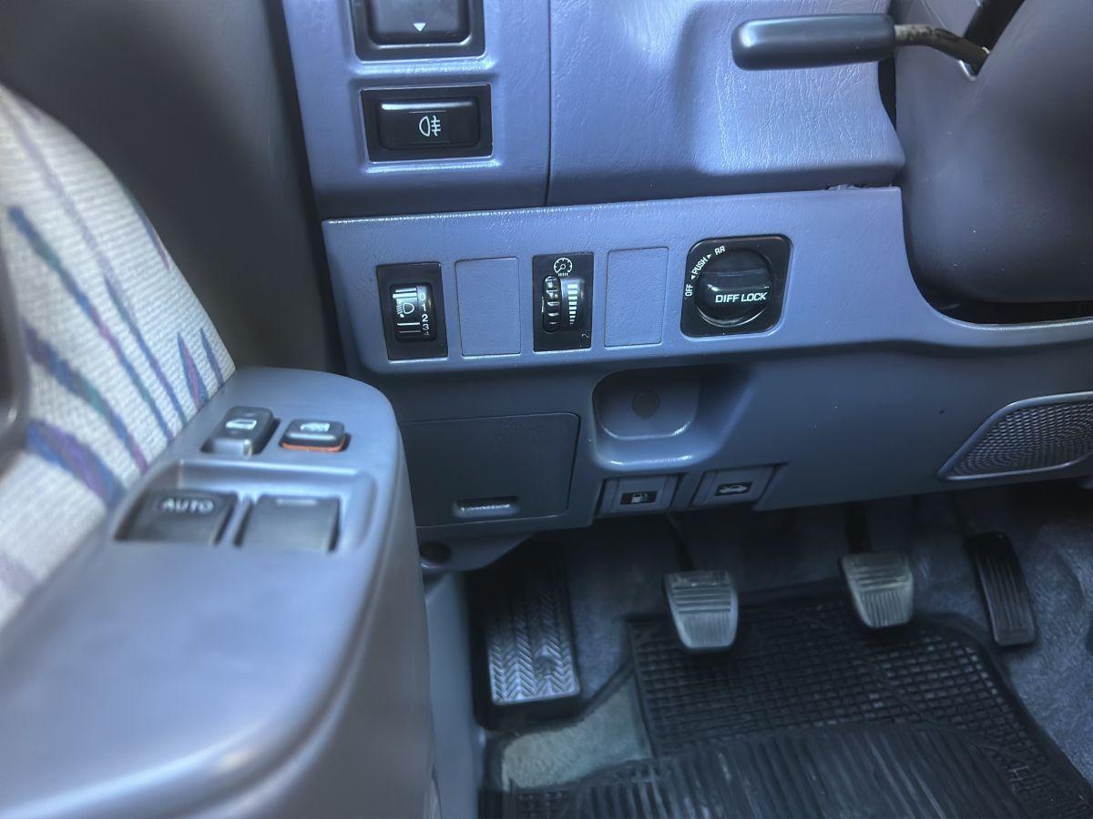 TOYOTA - Land Cruiser - KZJ90 3.0 125cv STD