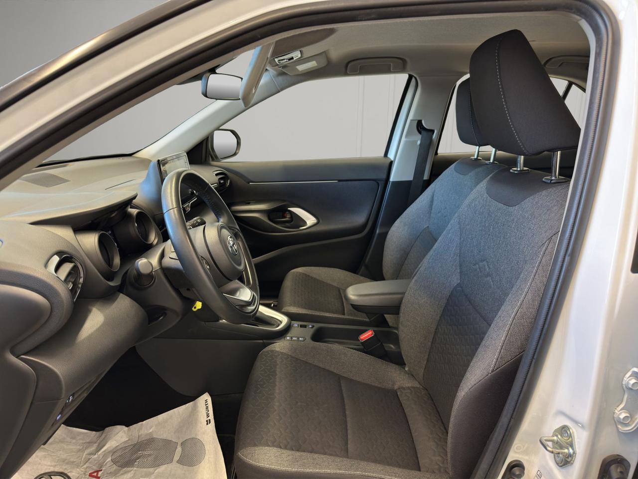 Toyota Yaris Cross 1.5h Active fwd 116cv e-cvt