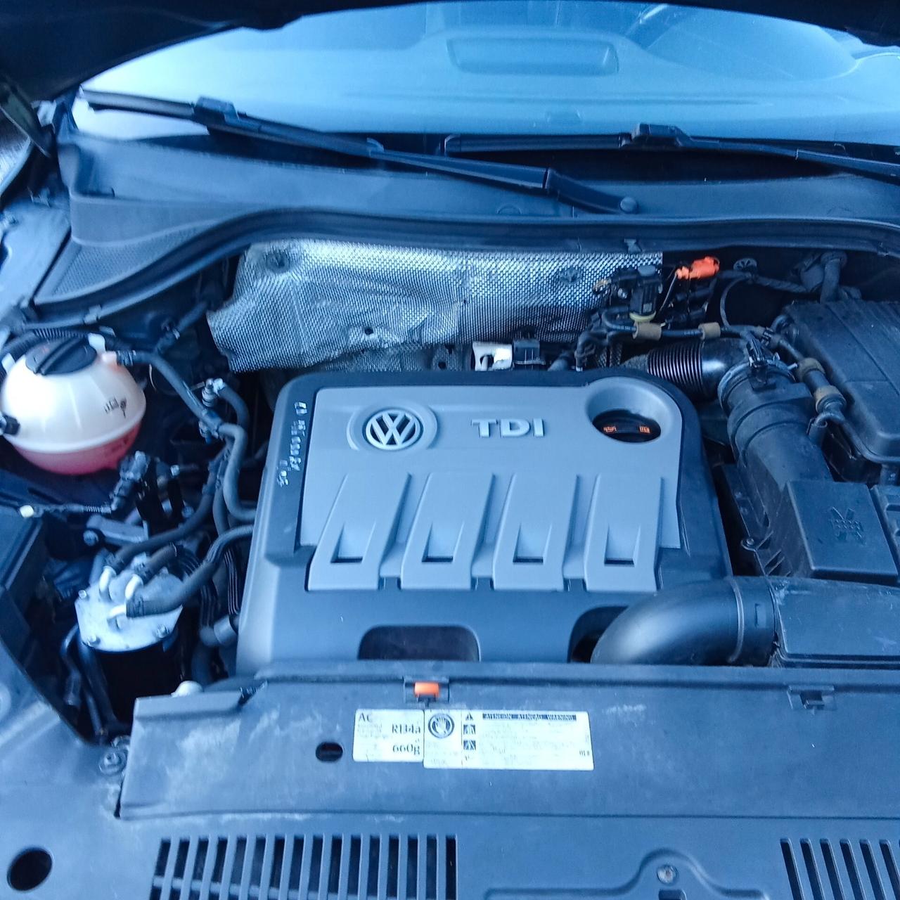 Volkswagen Tiguan 2.0 TDI 140 CV Sport 012