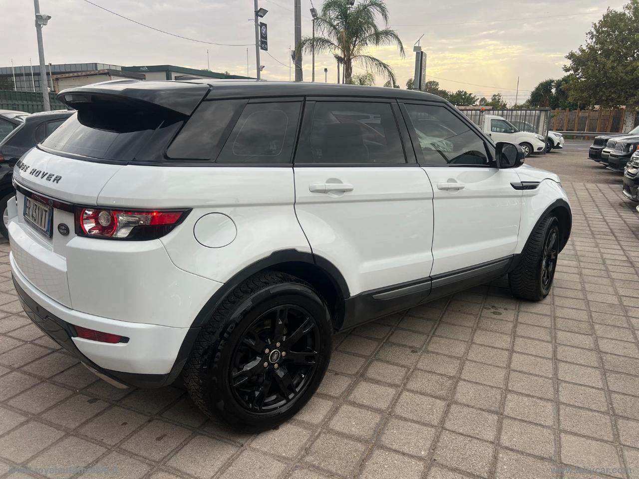LAND ROVER RR Evoque 2.2 TD4 5p. Dynamic