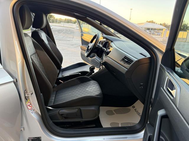 VOLKSWAGEN Taigo 1.0 TSI 110 CV DSG R-Line TETTO APR/PAN