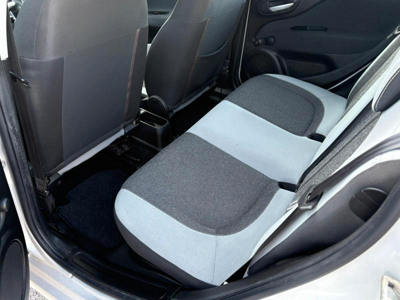 Fiat Punto 5 Porte 1.2 BENZ 69 CV Lounge ADATTA NEOPATENTATI