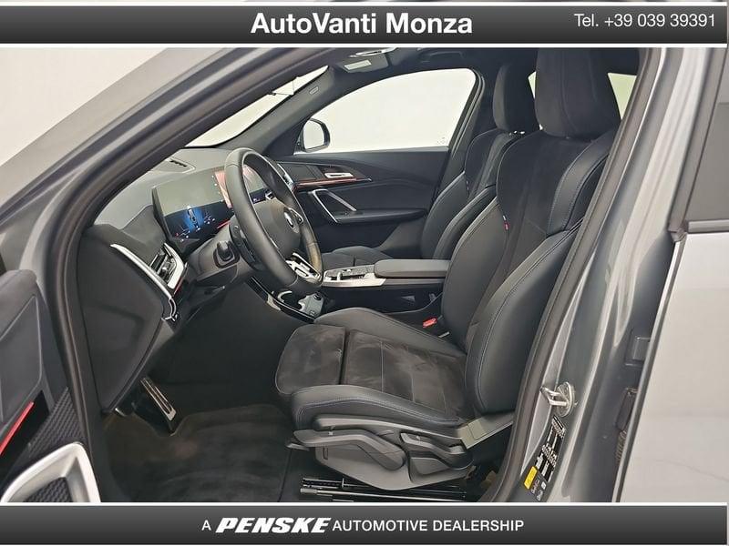 BMW iX2 eDrive 20 M Sport