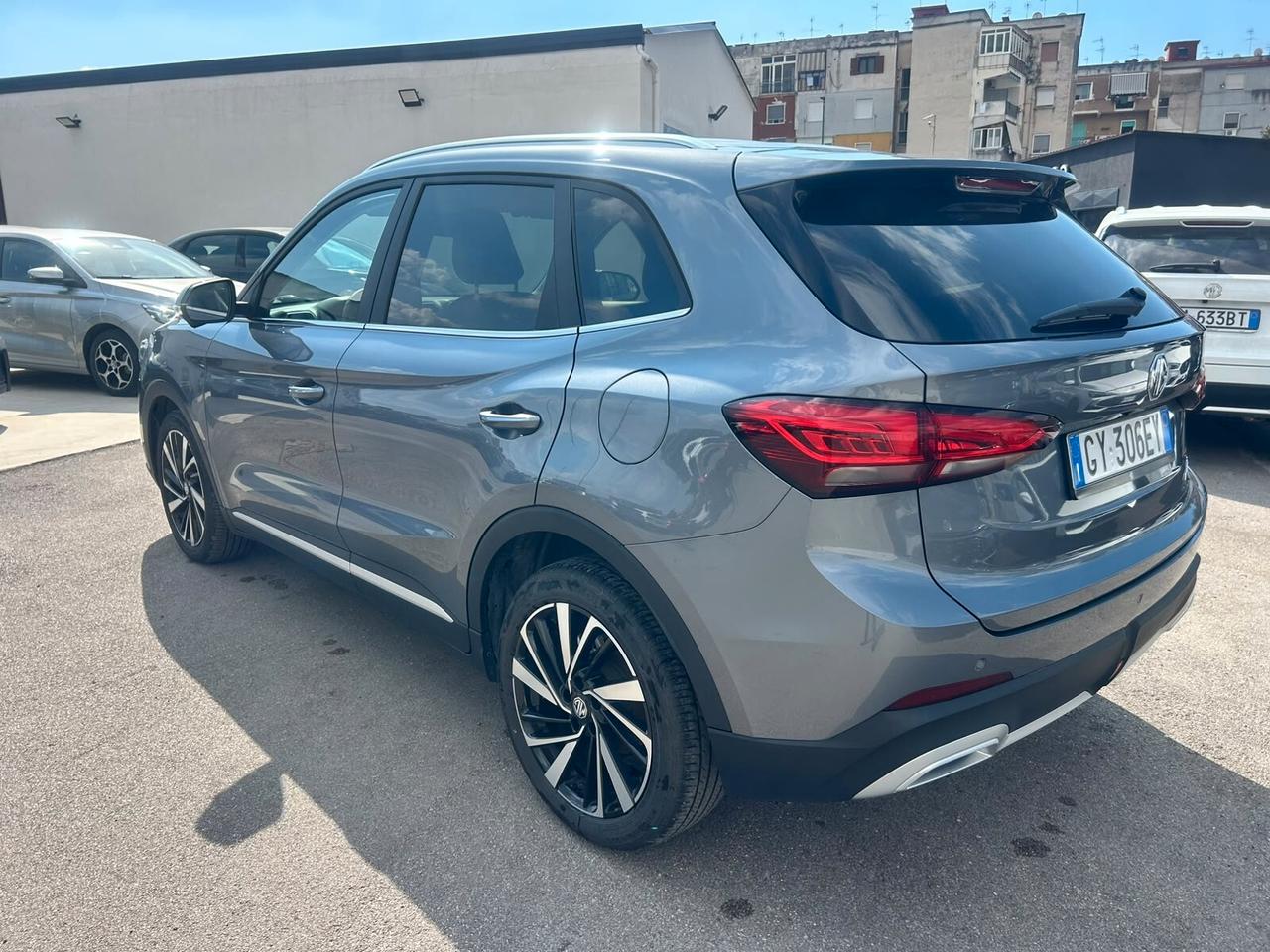 MG ZS 1.5 HYBRID LUXURY *SENZA OBBLIGO DI FINANZIAMENTO*