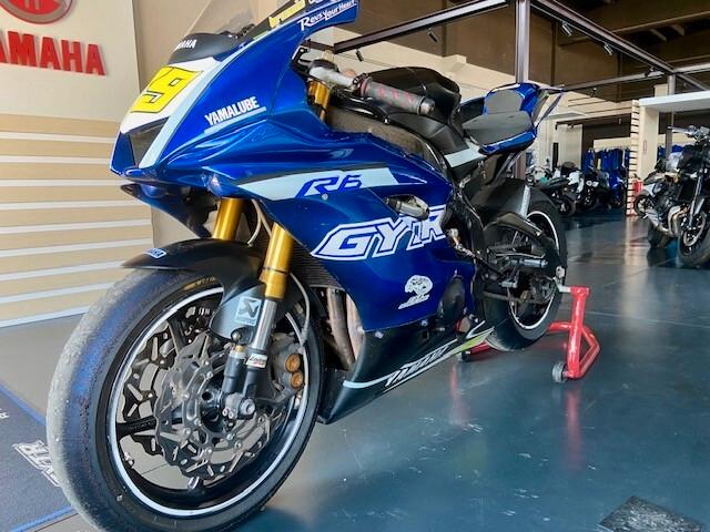 Yamaha YZF R6 (2008) – SOLO PISTA