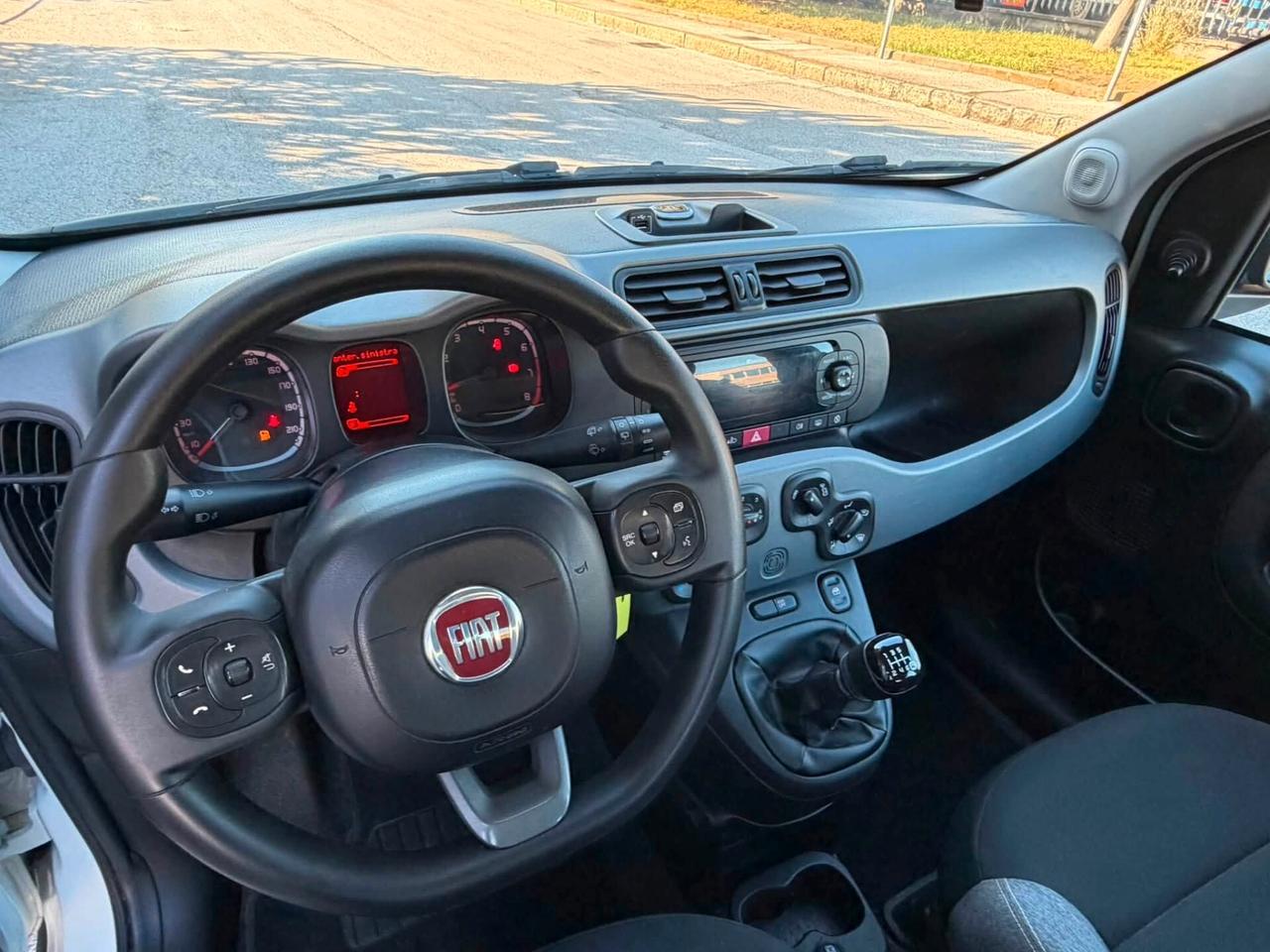 Fiat Panda 1.0 GSE S&S Hybrid Street Van 4 posti