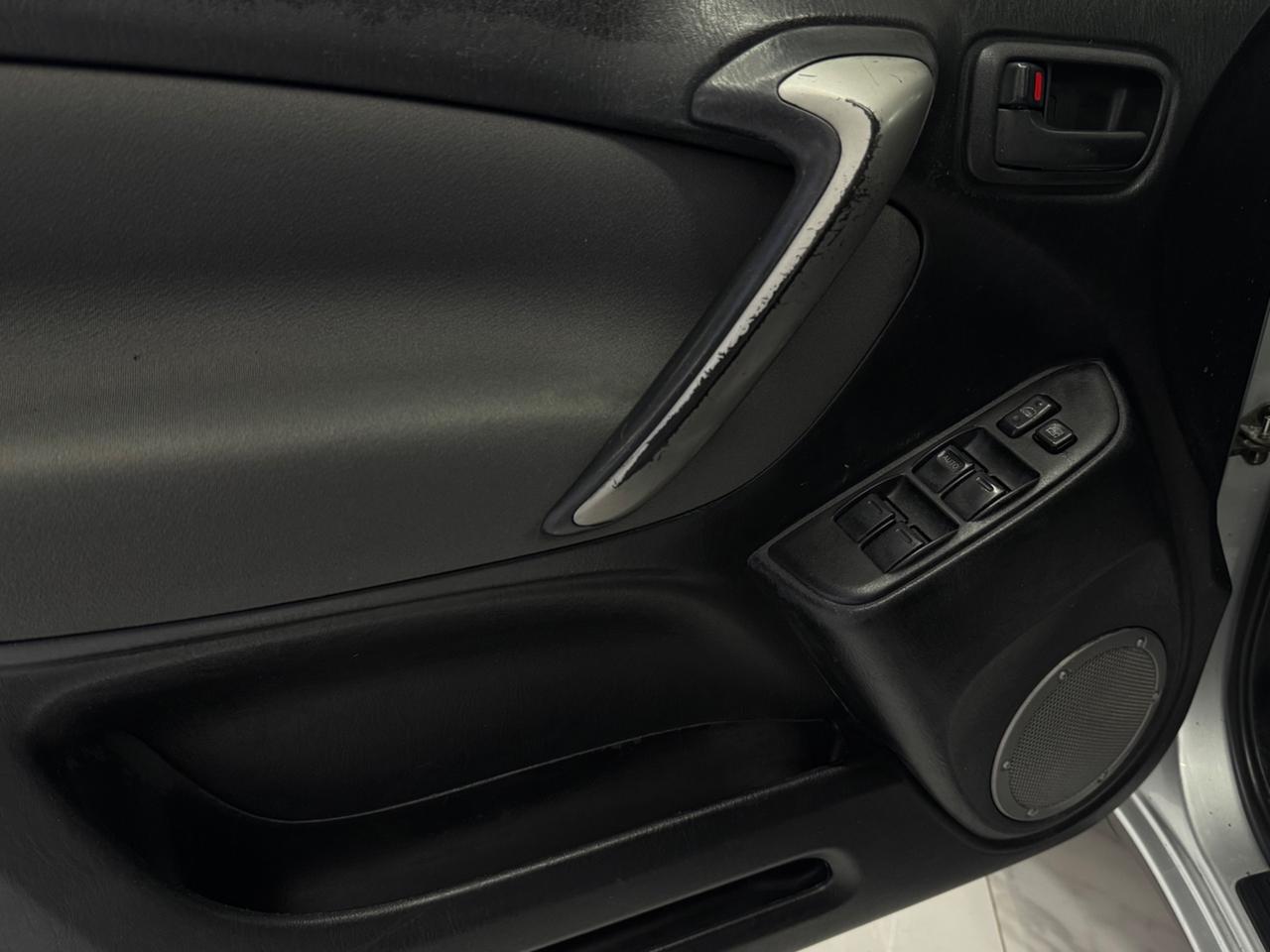 Toyota RAV4 2.0 Tdi D-4D Full Opt