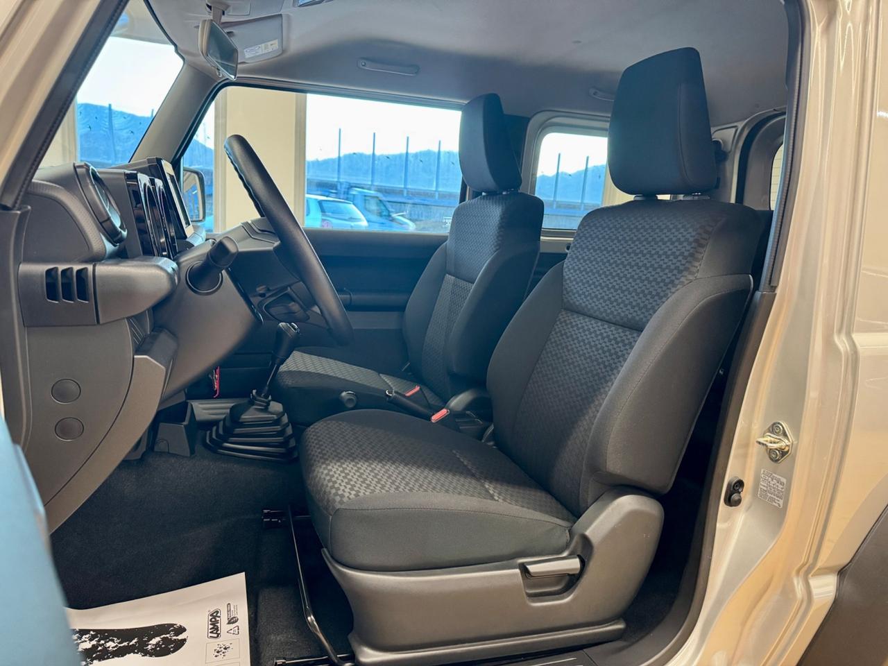 Suzuki Jimny 1.5 PRO 4x4 - VETTURA 4 POSTI KM0