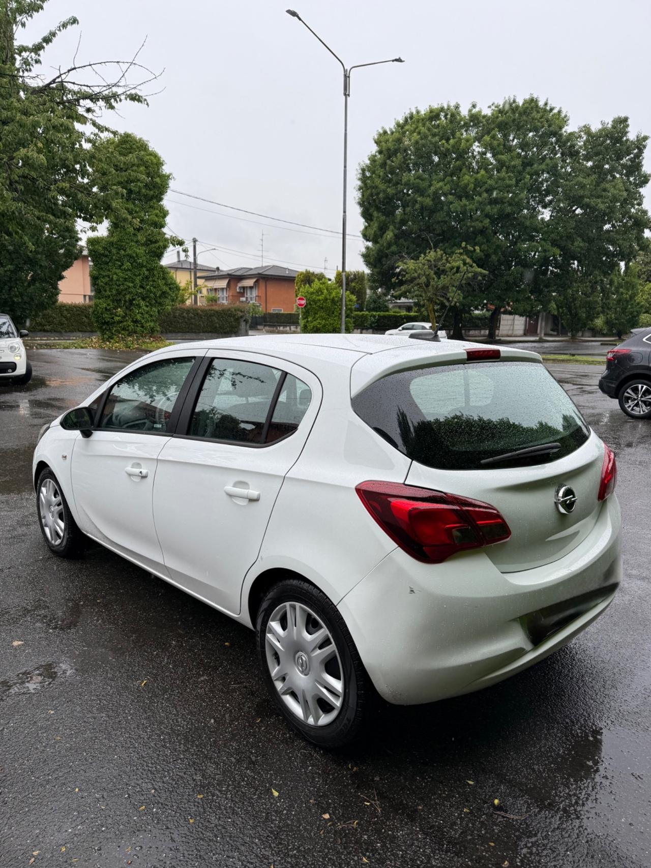 Opel Corsa 1.2 5 porte