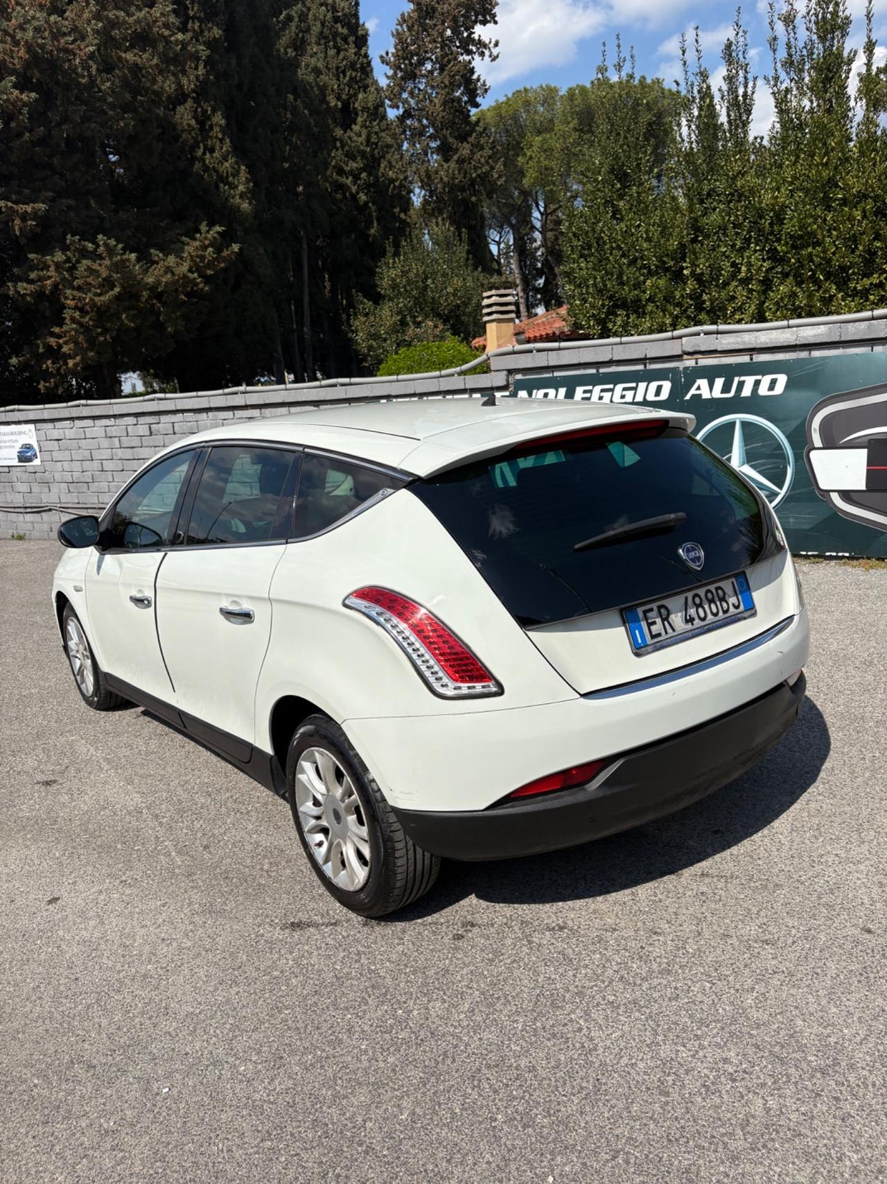 Lancia Delta 1.6 MJT DPF Gold