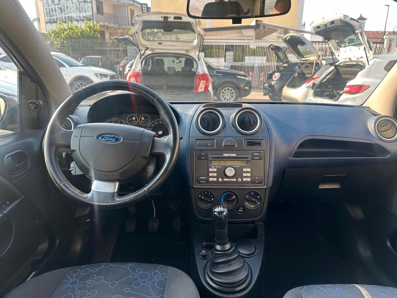 Ford Fiesta 1.2 16V 5p. Ghia