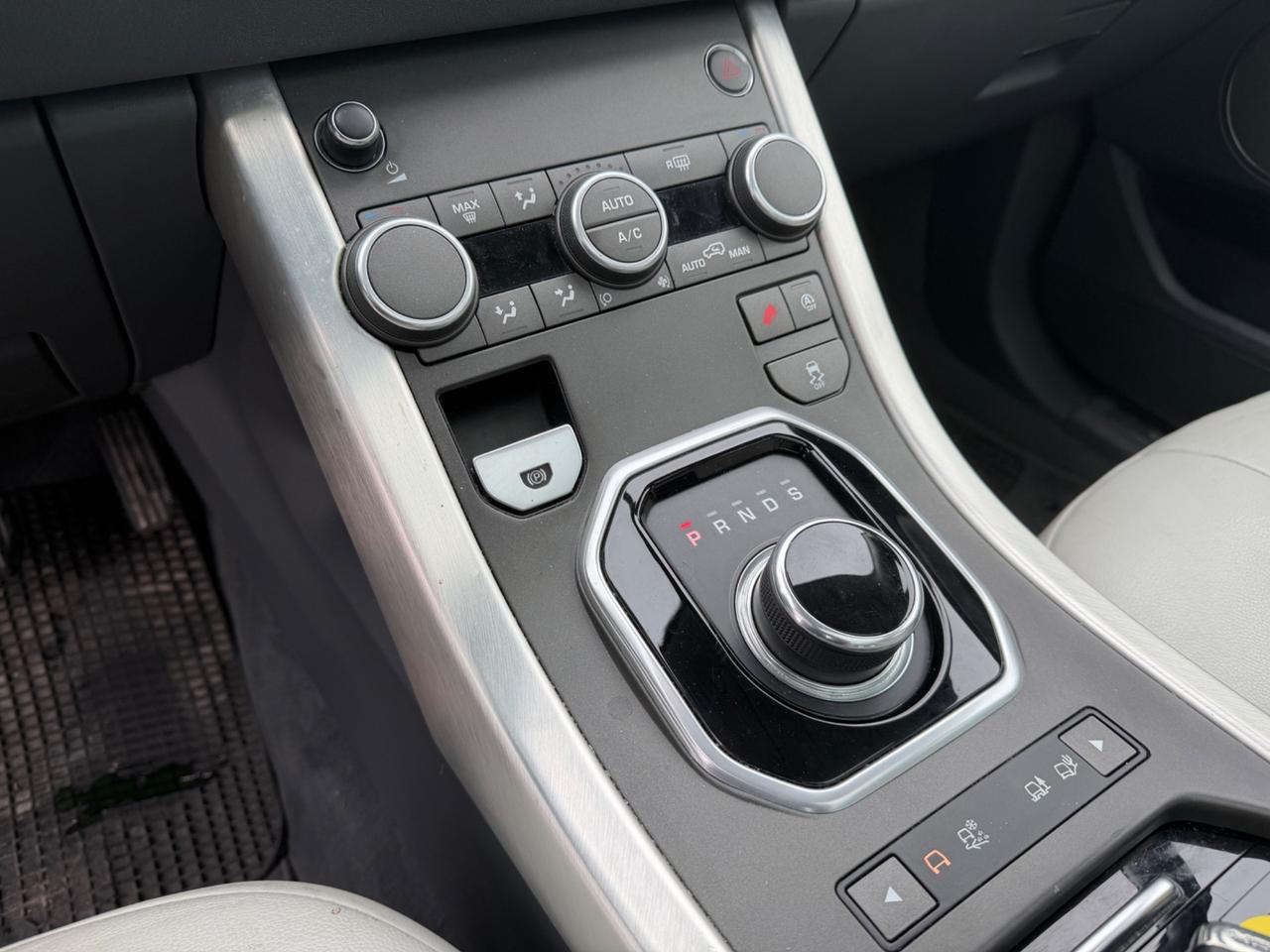 Land Rover Range Evoque 2.0 TD4 180 CV 5p. SE Dynamic