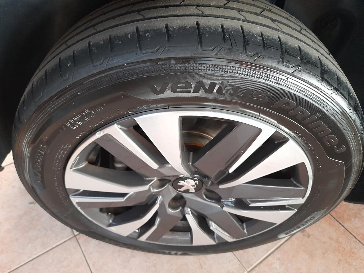 Peugeot 2008 PureTech Turbo 110 EAT6 S&S Allure