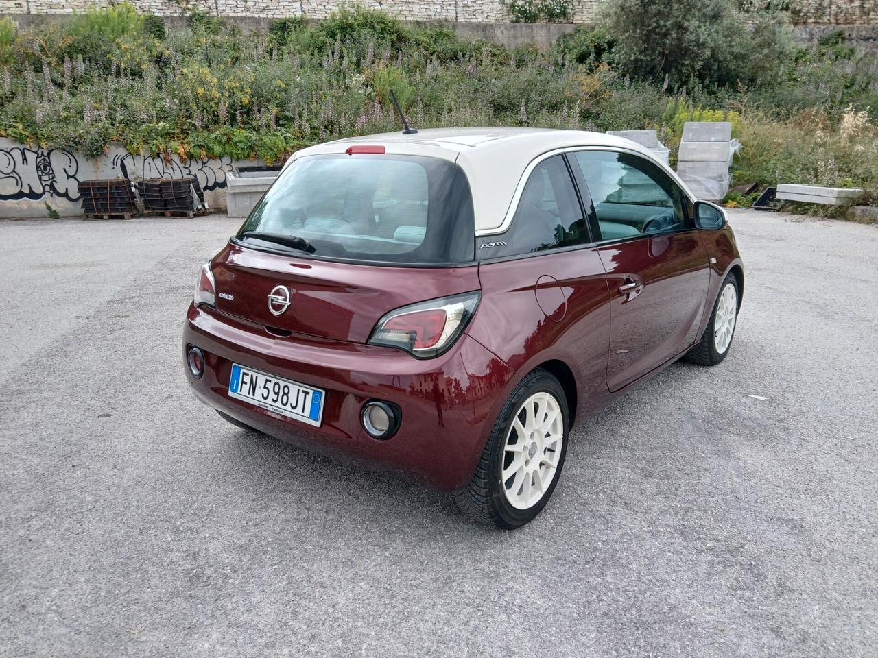 Opel Adam 1.2 Glam