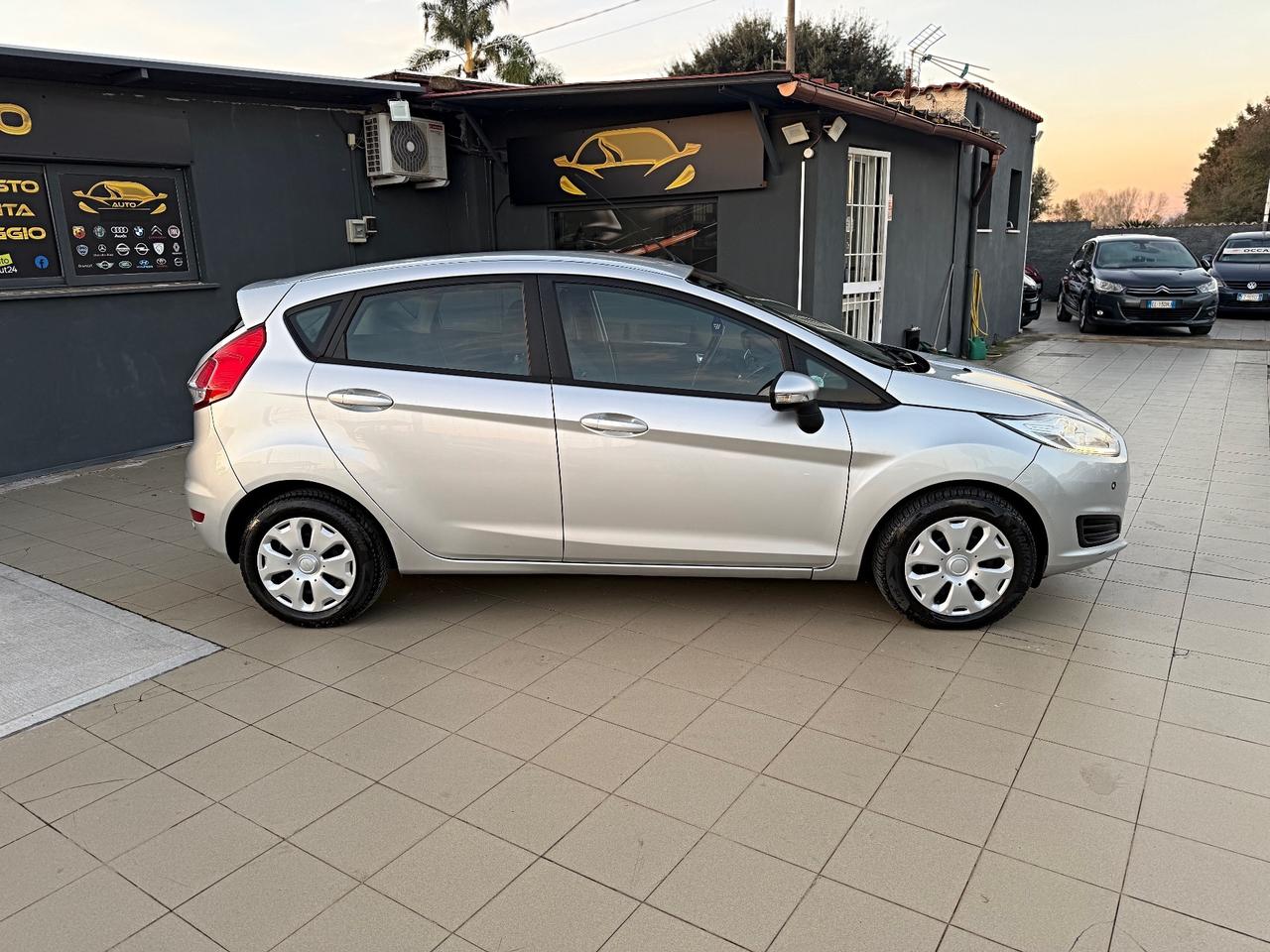 Ford Fiesta 1.5 TDCi 95CV 5 porte Titanium Garanzia 12 Mesi