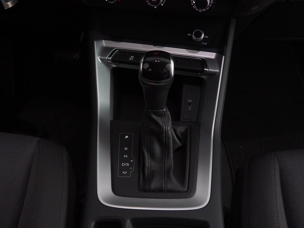 AUDI Q3 II 2018 - Q3 35 2.0 tdi s-tronic