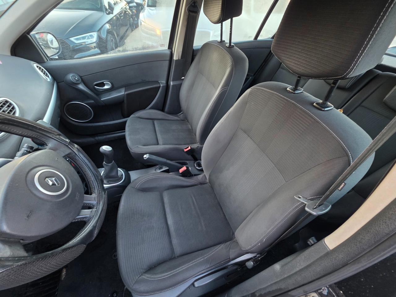 Renault Clio 1.2 16V 5 porte GPL Dynamique