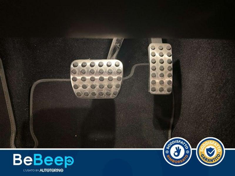 Mercedes-Benz GLA 250 PREMIUM 4MATIC AUTO