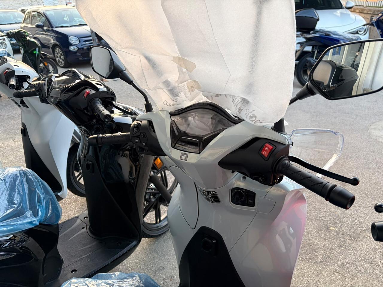 HONDA SH 350 SPORT MY 2026 *FINANZIAMENTO IN SEDE ANCHE SENZA BUSTA PAGA*