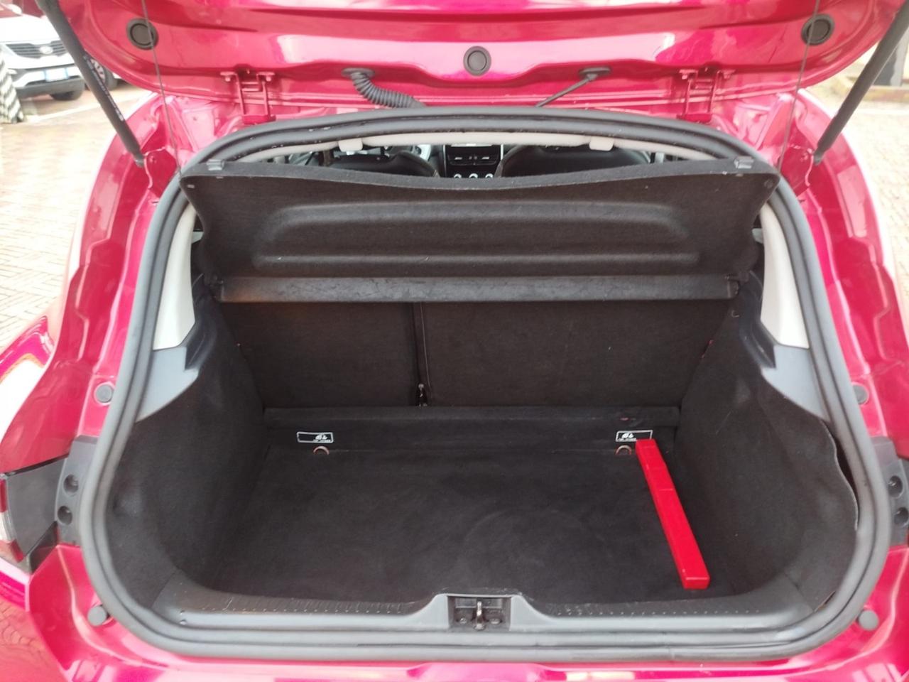 Renault Clio dCi 8V 75 CV Start&Stop 5 porte Energy Duel